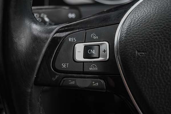 2015 Volkswagen Golf 103TSI Highline 7