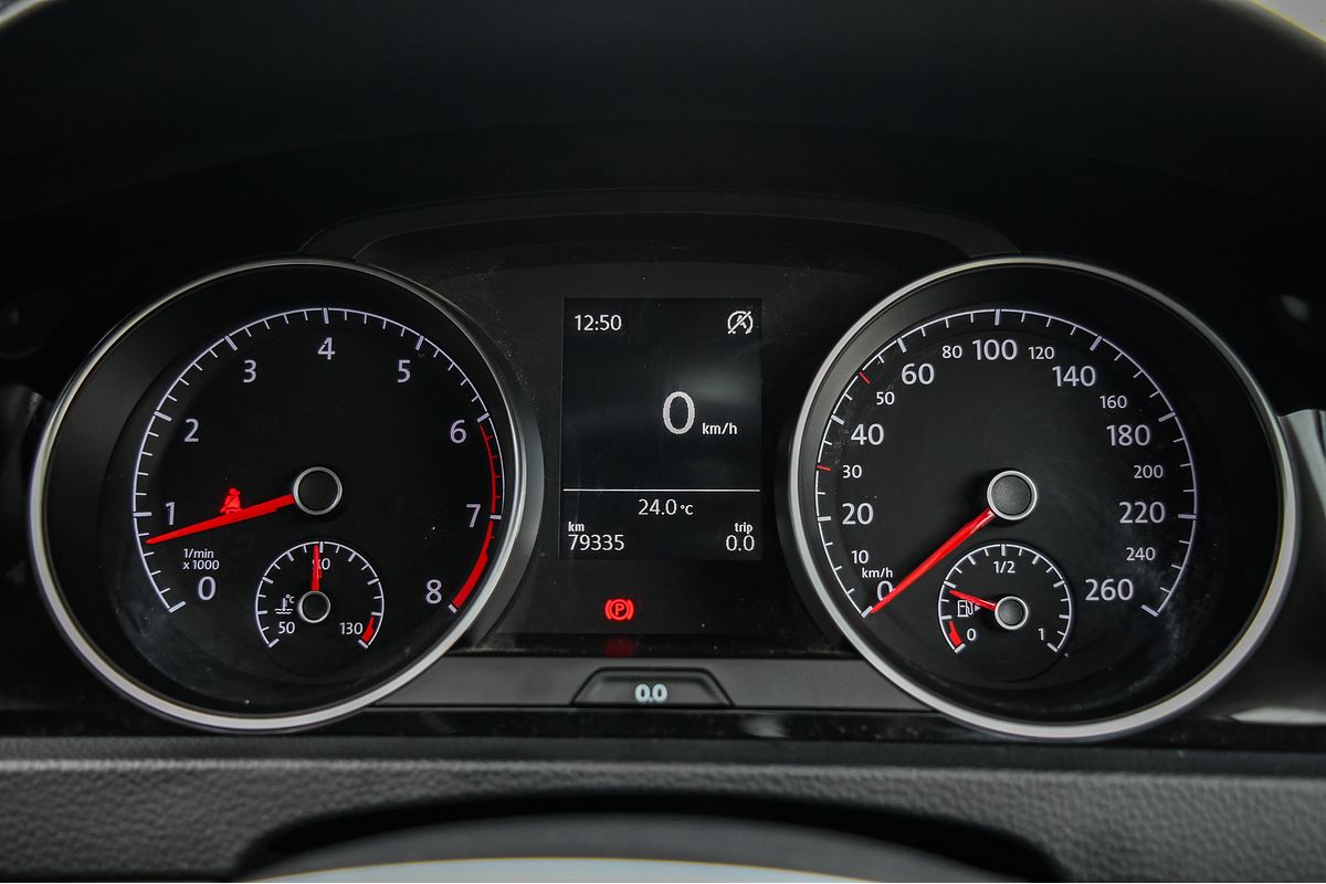 2015 Volkswagen Golf 103TSI Highline 7