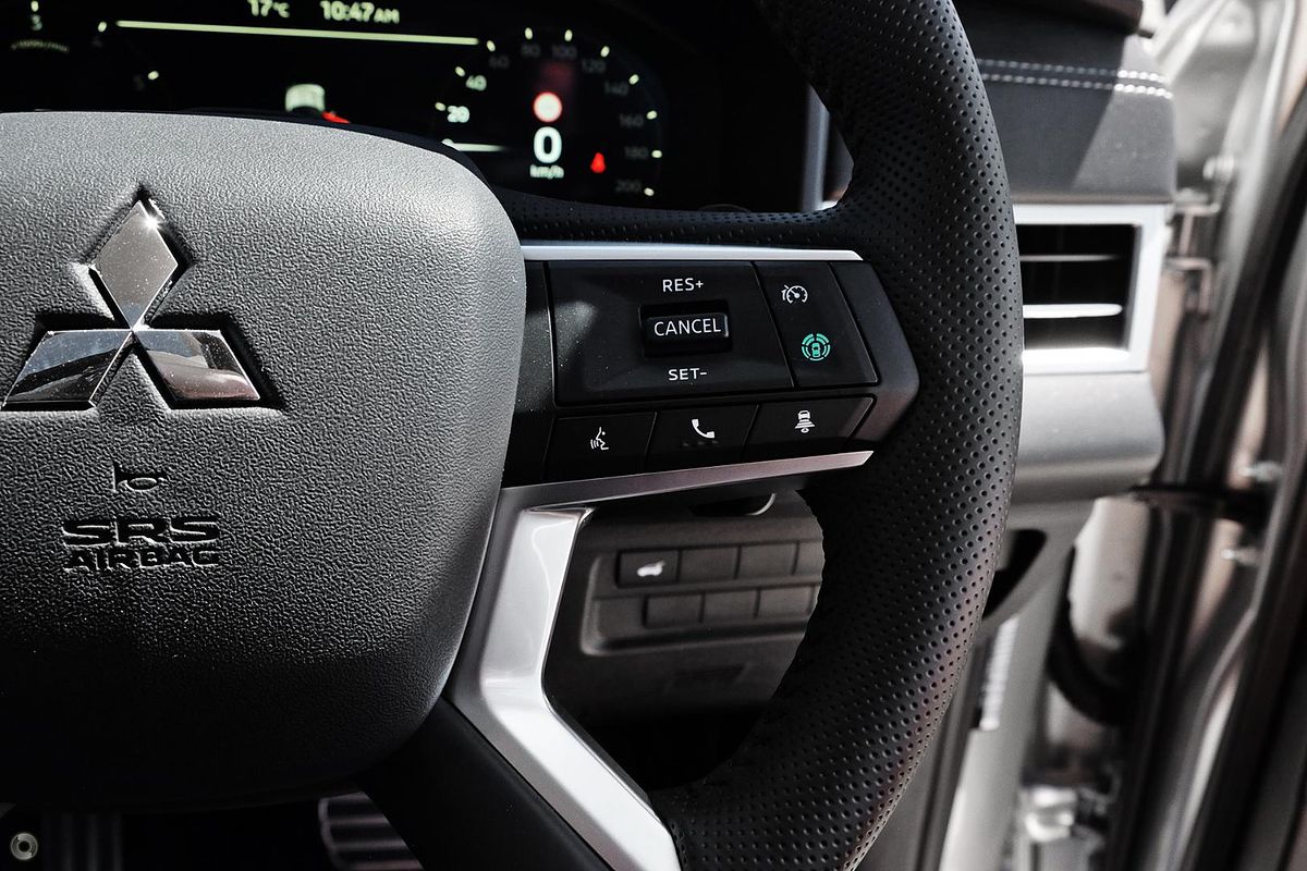 2025 Mitsubishi Outlander Exceed ZM