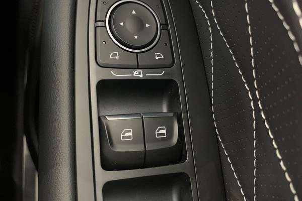 2025 GWM Tank 300 Ultra P01