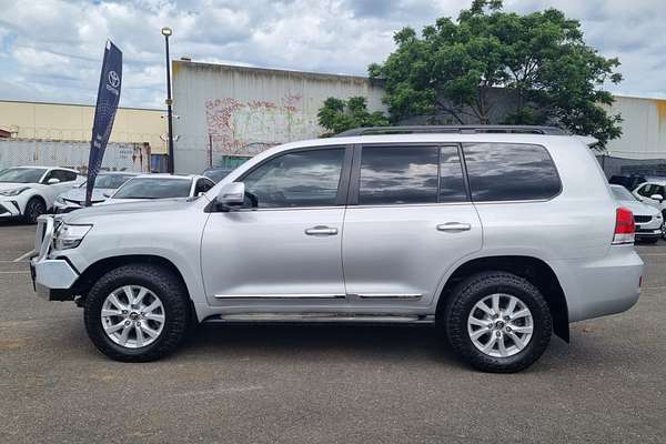 2019 Toyota Landcruiser Sahara VDJ200R