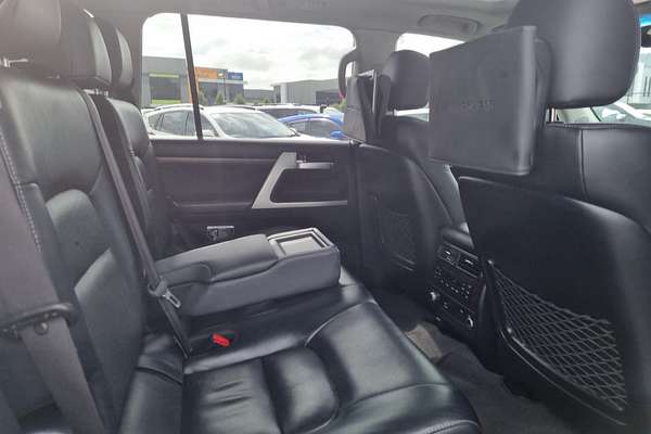 2019 Toyota Landcruiser Sahara VDJ200R