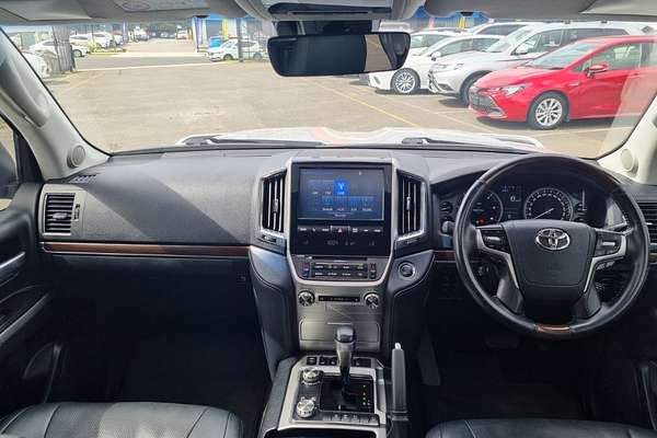 2019 Toyota Landcruiser Sahara VDJ200R