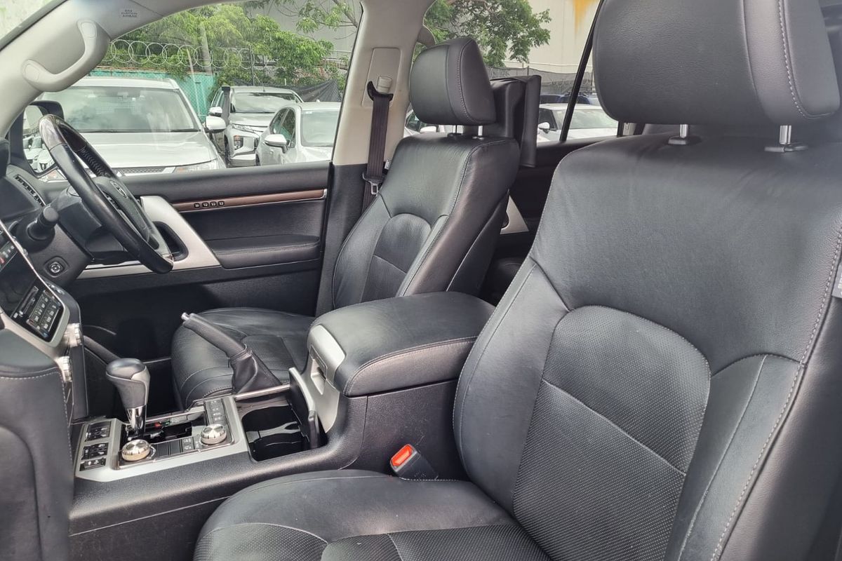 2019 Toyota Landcruiser Sahara VDJ200R