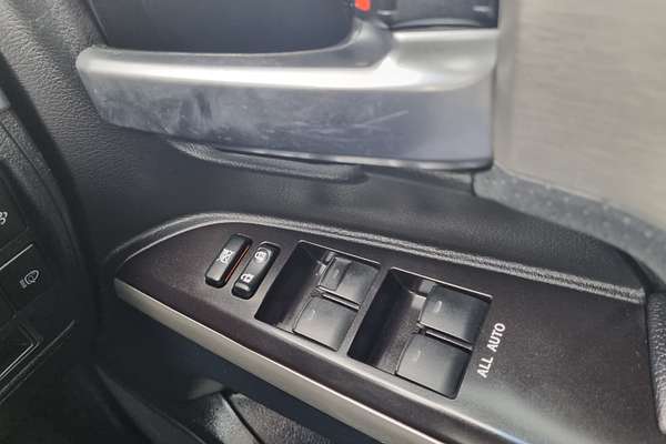 2019 Toyota Landcruiser Sahara VDJ200R