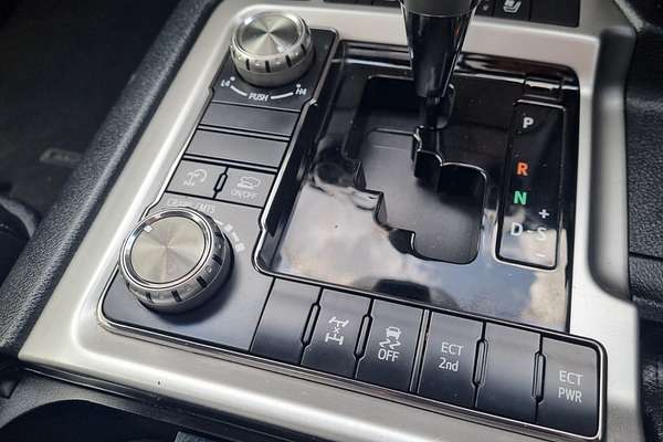 2019 Toyota Landcruiser Sahara VDJ200R