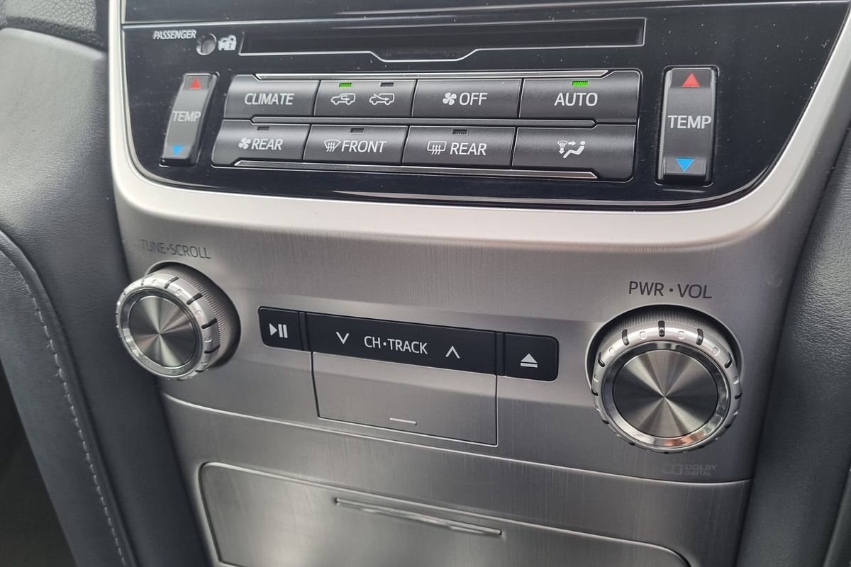 2019 Toyota Landcruiser Sahara VDJ200R