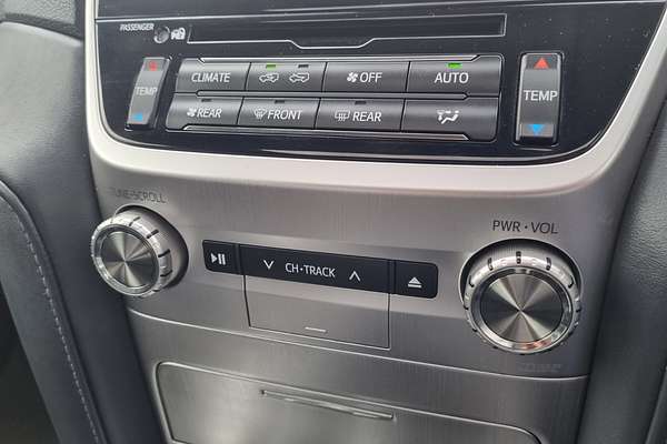 2019 Toyota Landcruiser Sahara VDJ200R