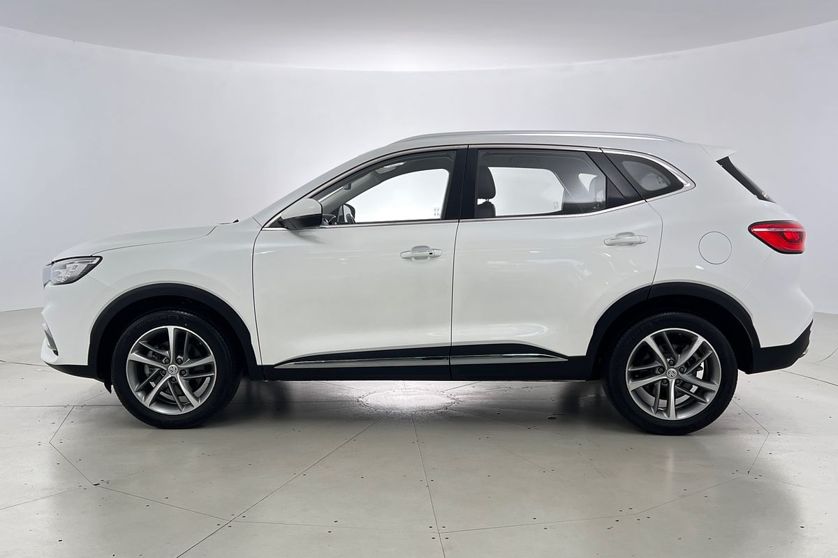 2022 MG HS Excite SAS23