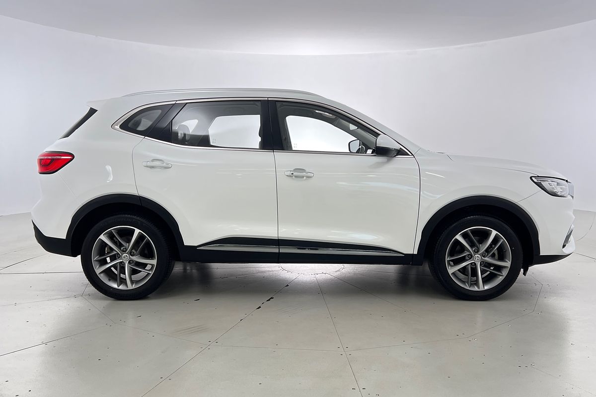 2022 MG HS Excite SAS23