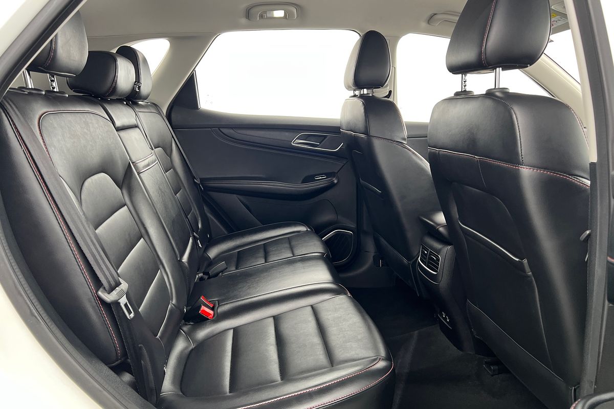 2022 MG HS Excite SAS23