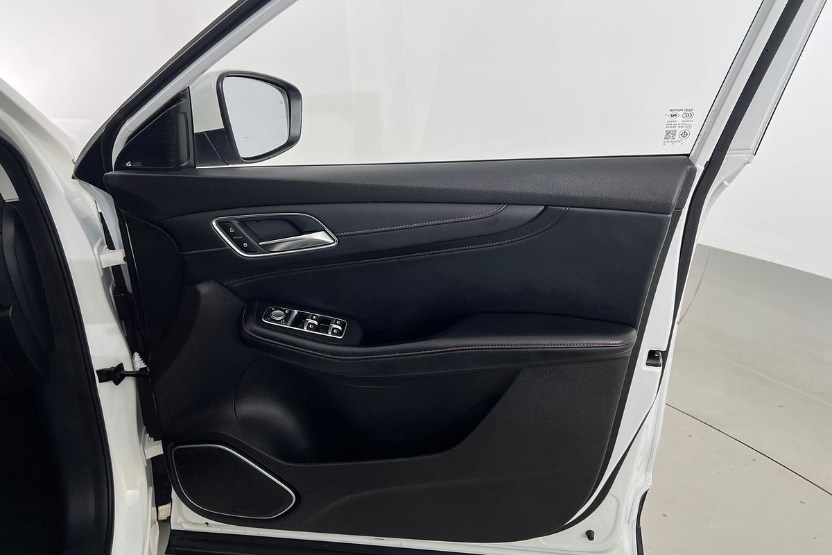 2022 MG HS Excite SAS23