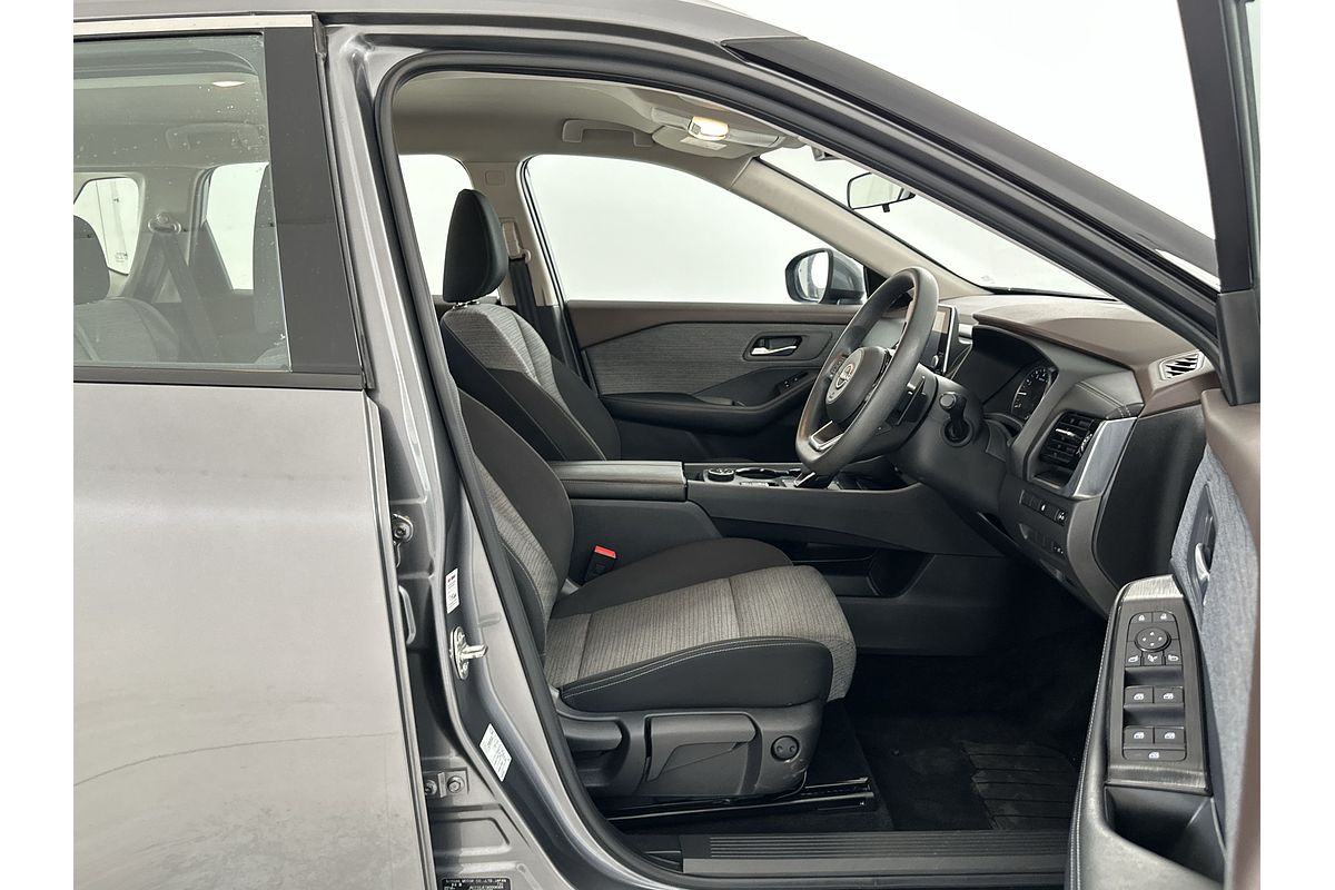 2023 Nissan X-TRAIL ST T33