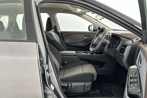 2023 Nissan X-TRAIL ST T33