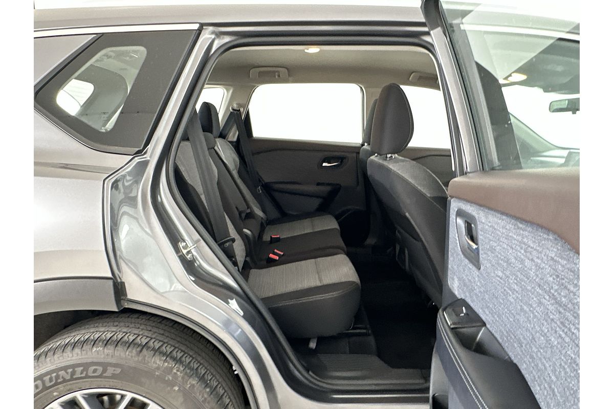 2023 Nissan X-TRAIL ST T33