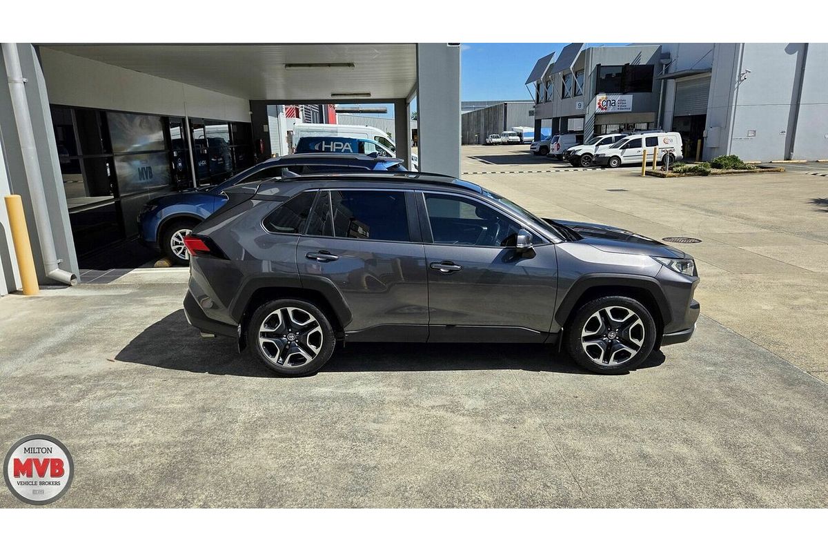 2019 Toyota RAV4 Edge AXAA54R