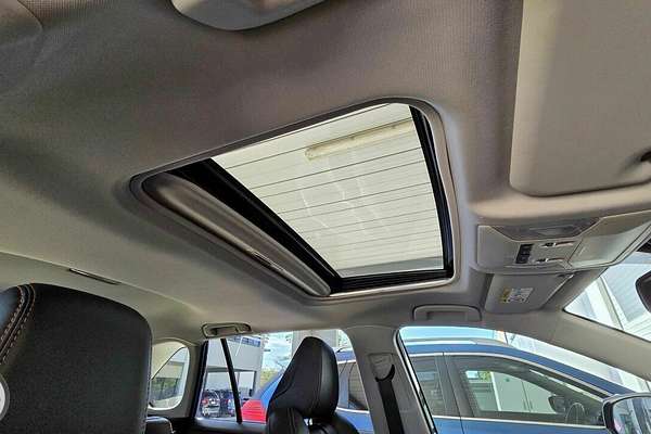 2019 Toyota RAV4 Edge AXAA54R