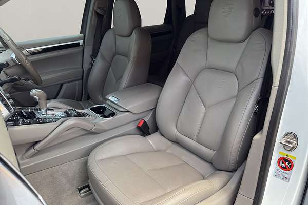 2014 Porsche Cayenne DIESEL PLATINUM EDIT