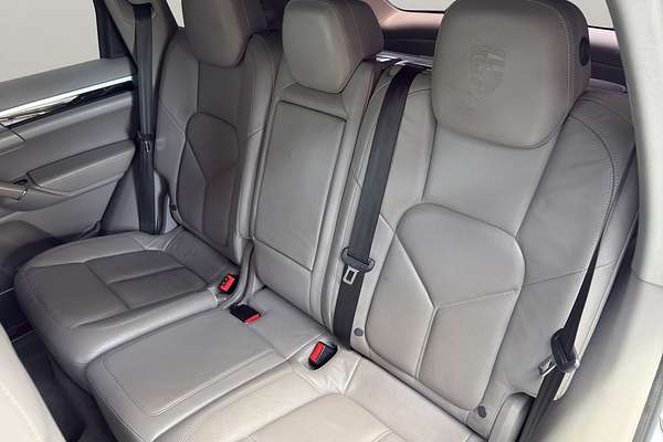 2014 Porsche Cayenne DIESEL PLATINUM EDIT