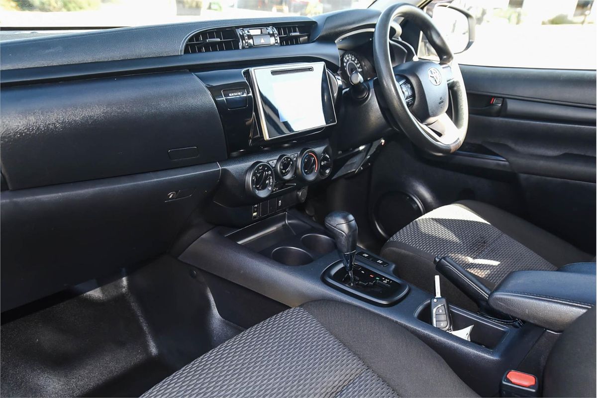 2019 Toyota Hilux Workmate GUN125R 4X4