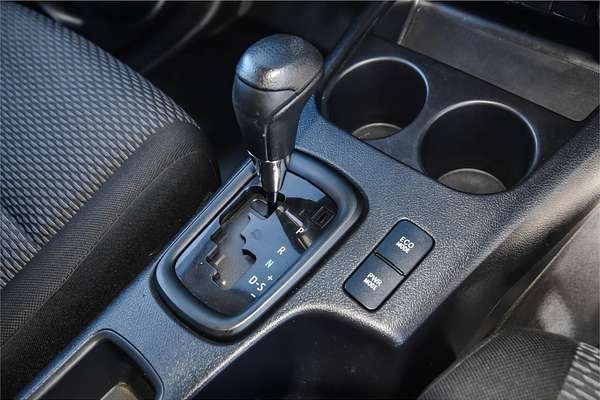 2019 Toyota Hilux Workmate GUN125R 4X4