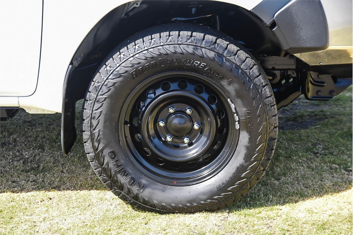 2019 Toyota Hilux Workmate GUN125R 4X4