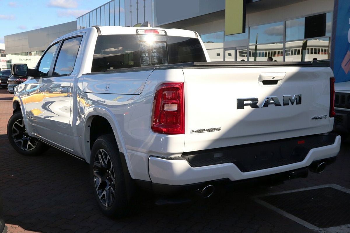 2025 RAM 1500 Laramie Sport Hurricane SO RamBox DT 4X4 SWB