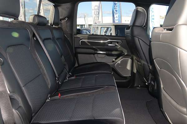 2025 RAM 1500 Laramie Sport Hurricane SO RamBox DT 4X4 SWB