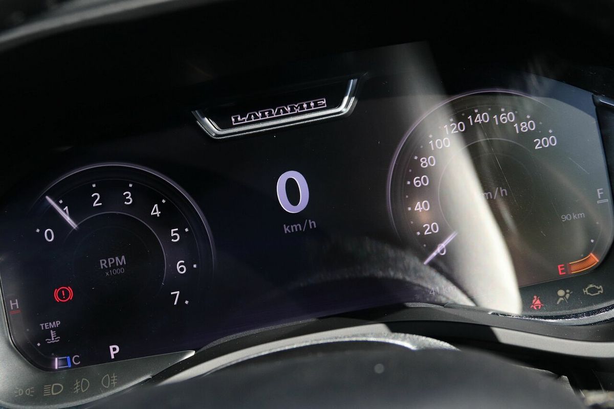 2025 RAM 1500 Laramie Sport Hurricane SO RamBox DT 4X4 SWB