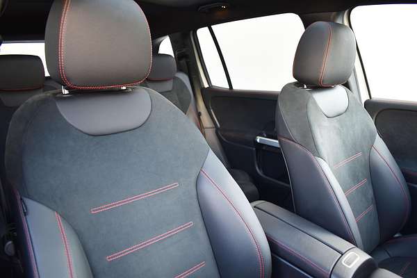 2023 Mercedes-Benz GLB-Class GLB200 X247