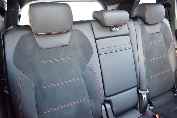 2023 Mercedes-Benz GLB-Class GLB200 X247