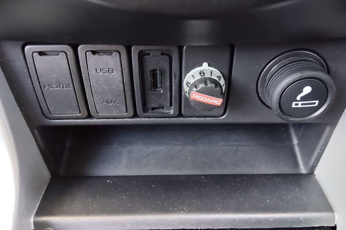 2019 Isuzu MU-X LS-T