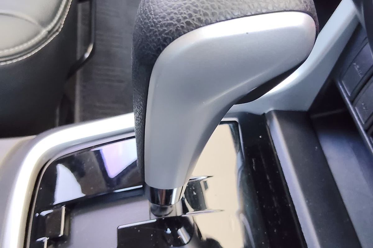 2019 Isuzu MU-X LS-T