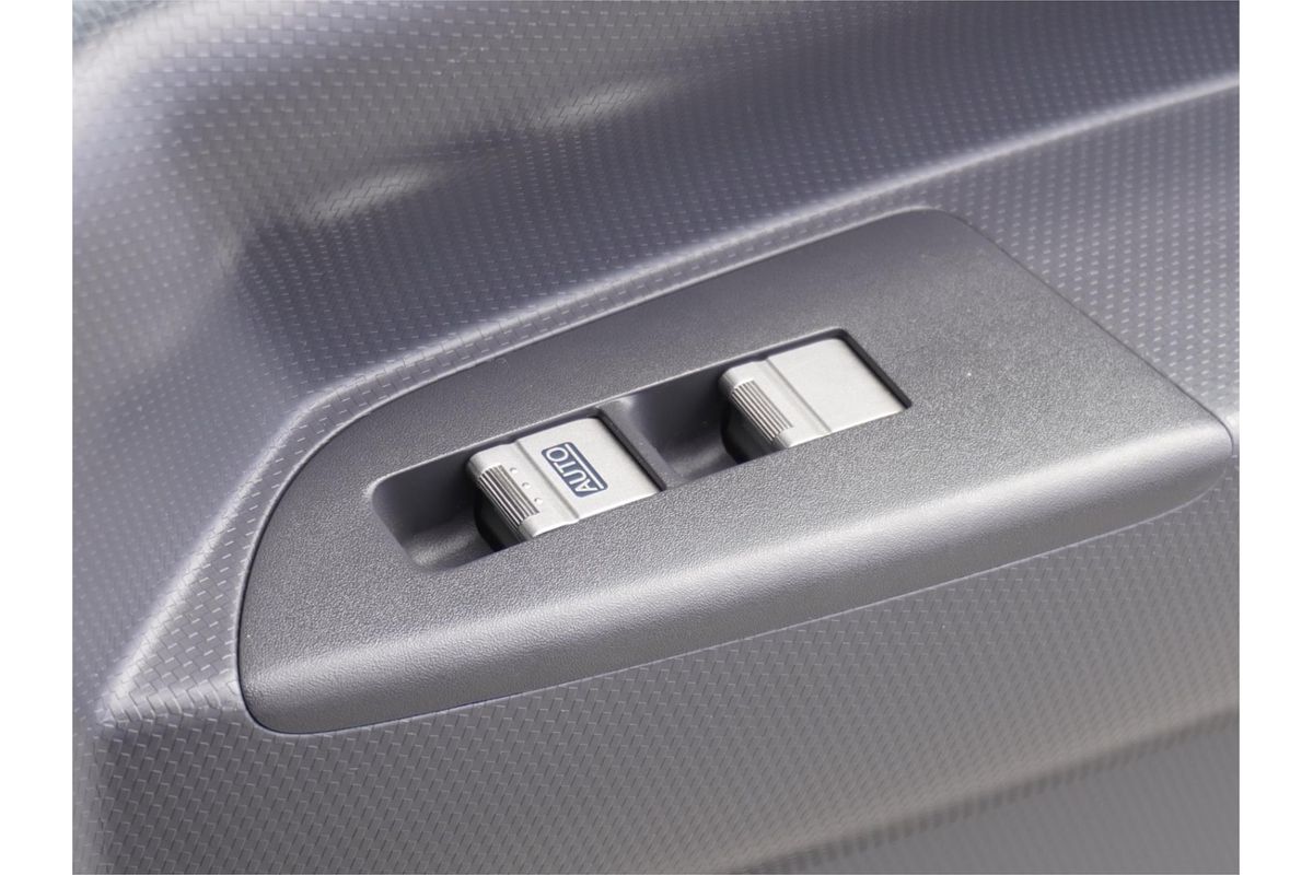 2022 Isuzu N Series NNR 45-150