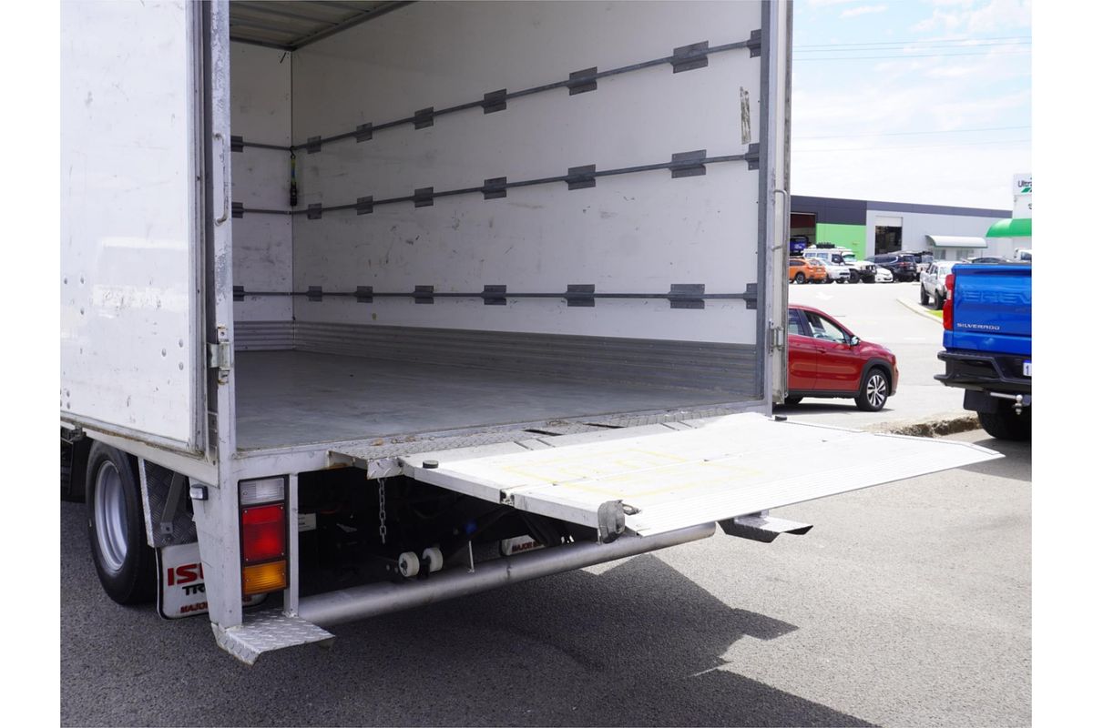 2022 Isuzu N Series NNR 45-150