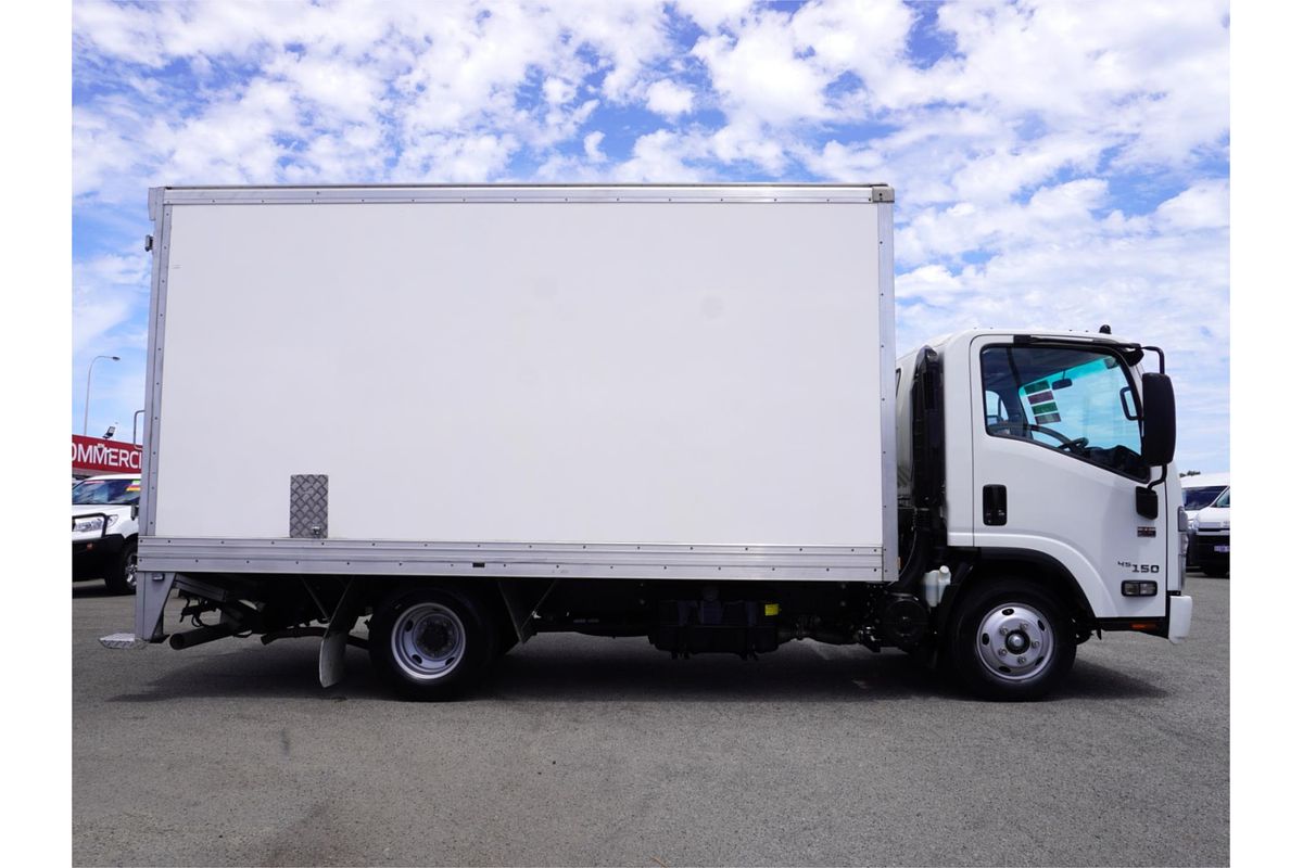 2022 Isuzu N Series NNR 45-150