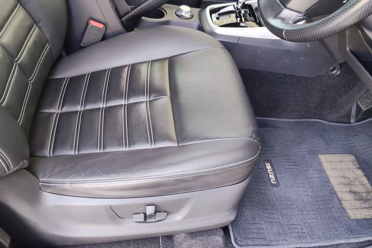 2019 Isuzu MU-X LS-T