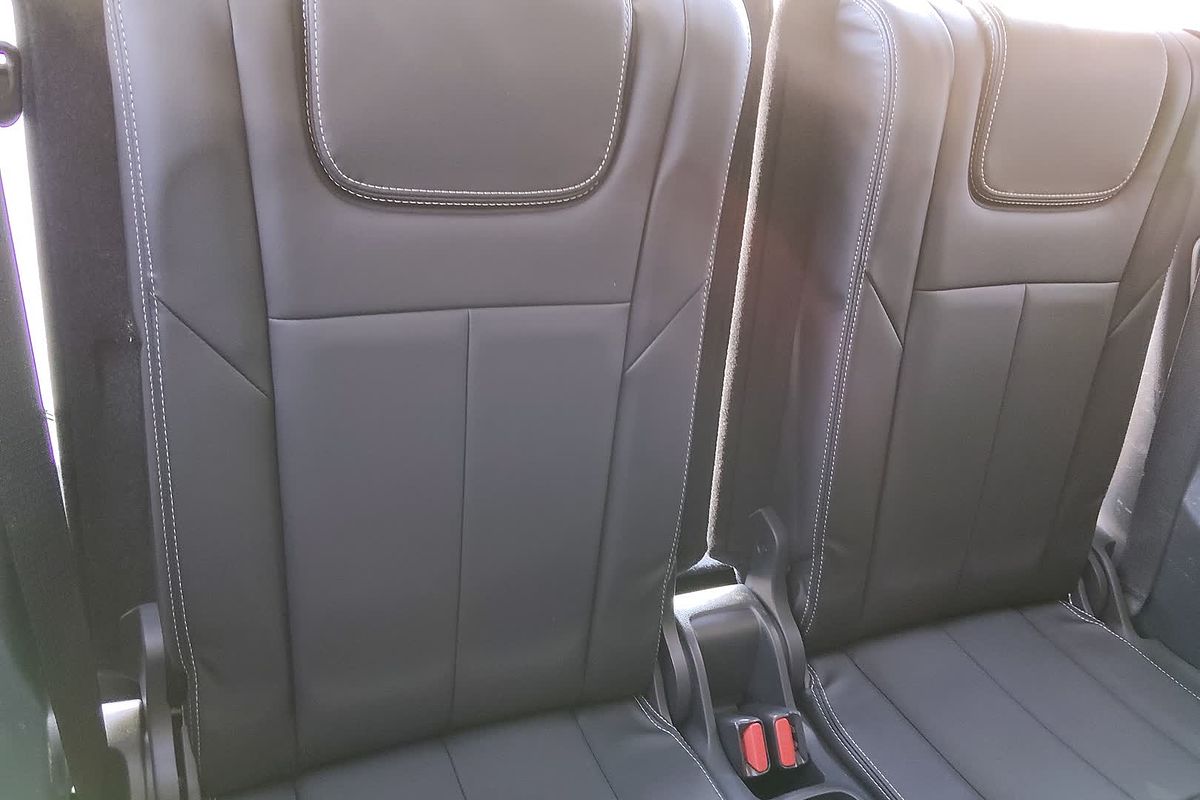 2019 Isuzu MU-X LS-T