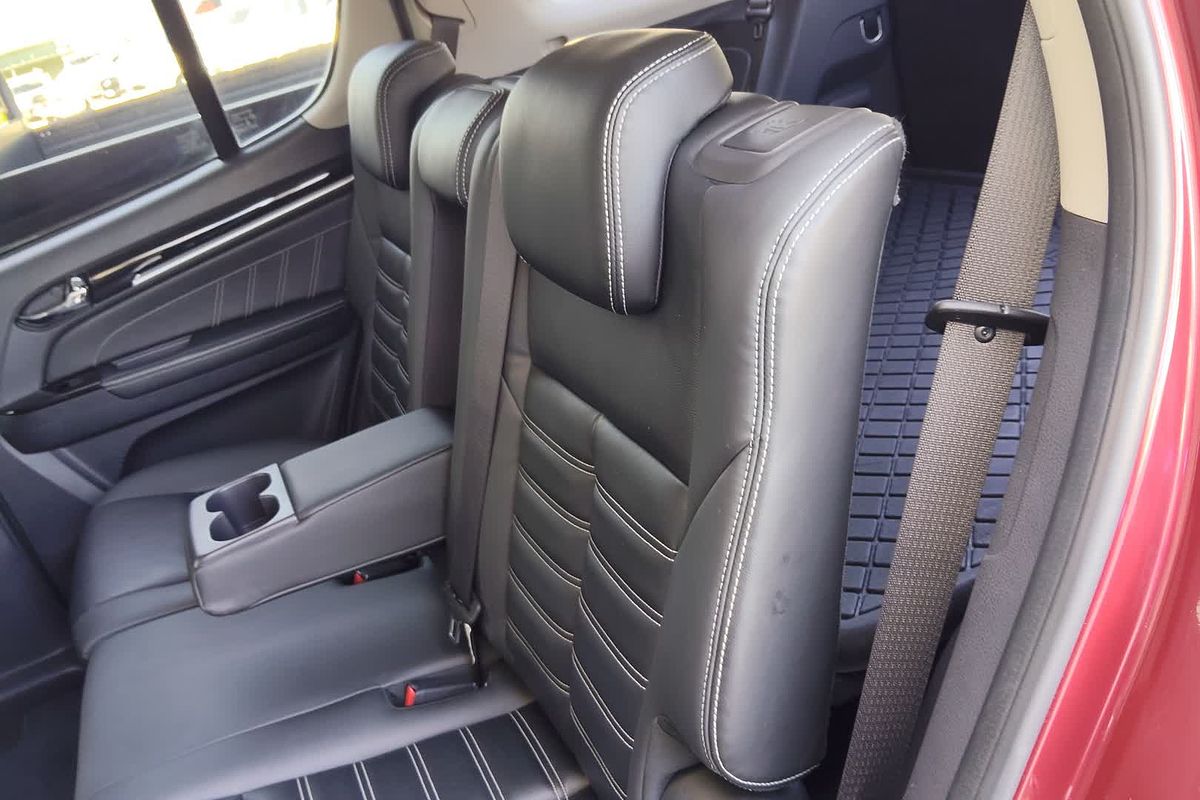 2019 Isuzu MU-X LS-T