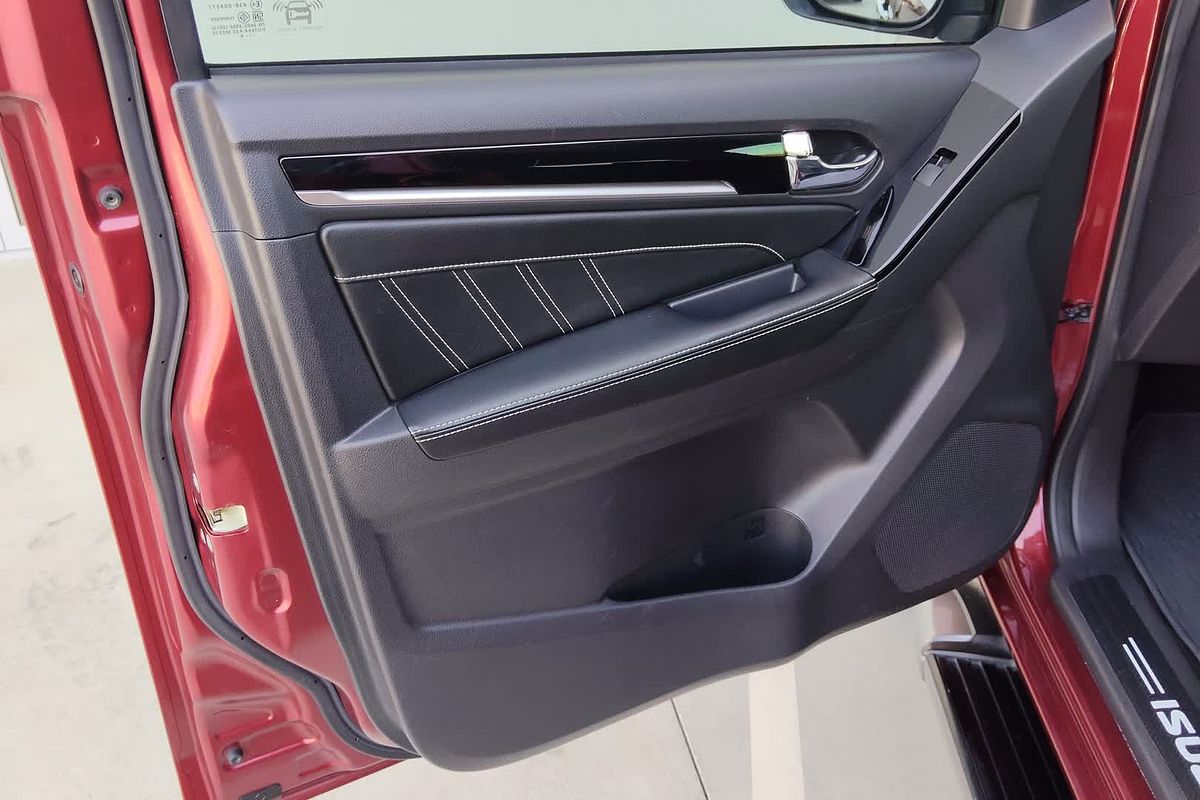 2019 Isuzu MU-X LS-T