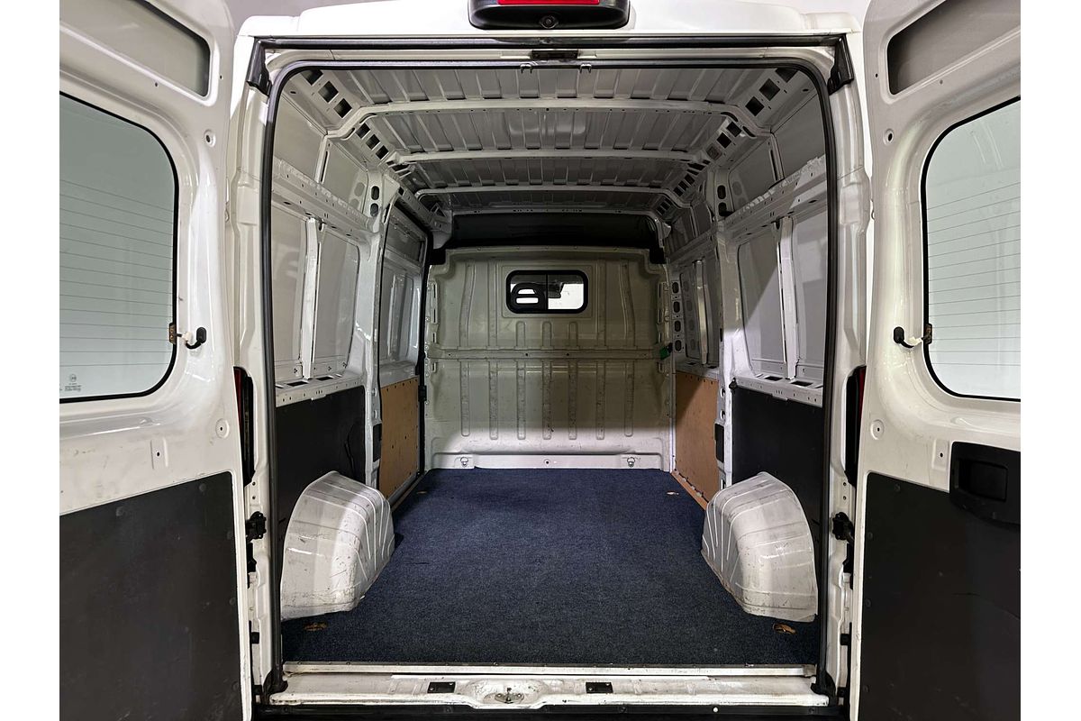 2020 Fiat Ducato  Series 7 MWB Mid Roof