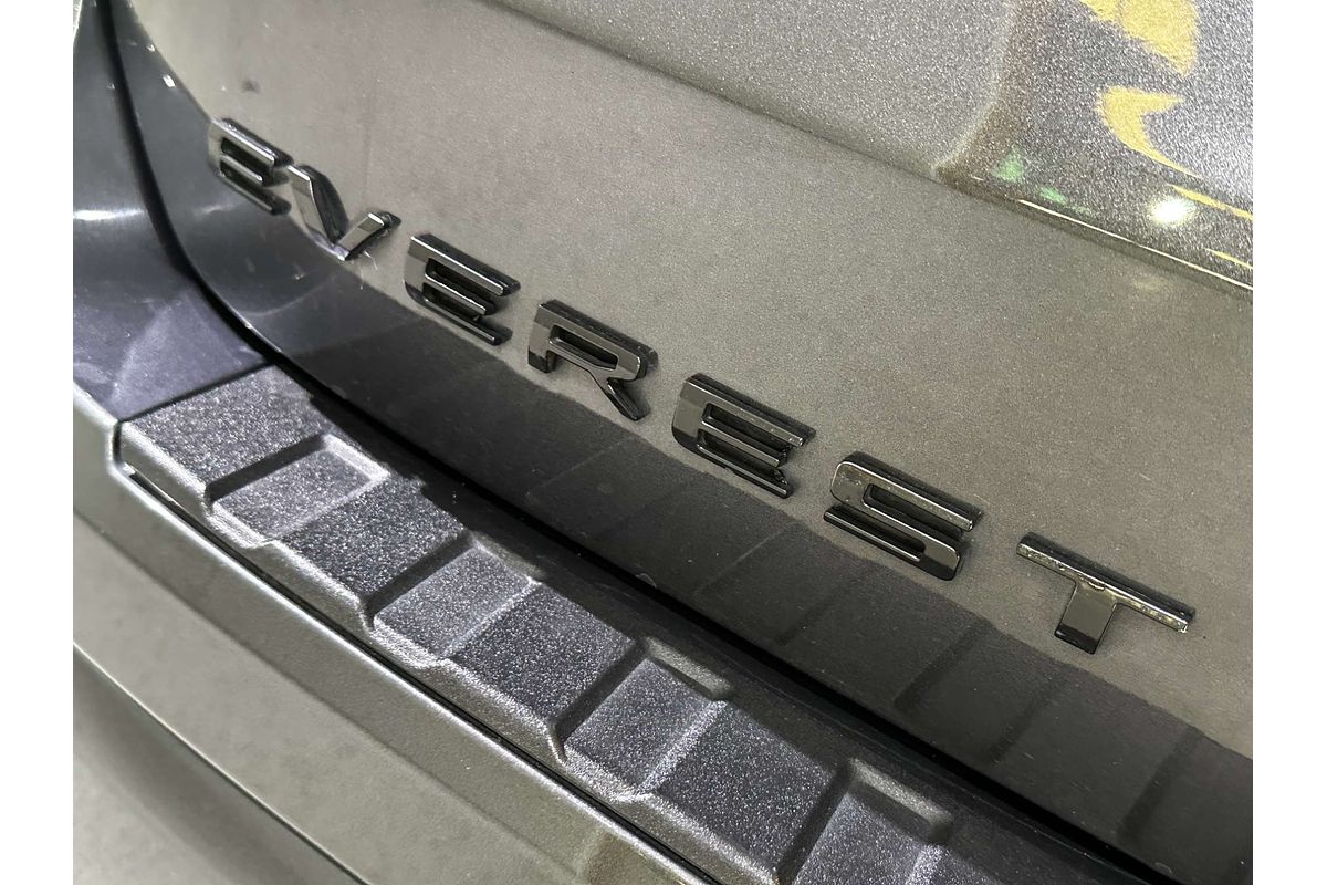 2022 Ford Everest Platinum  3.0L