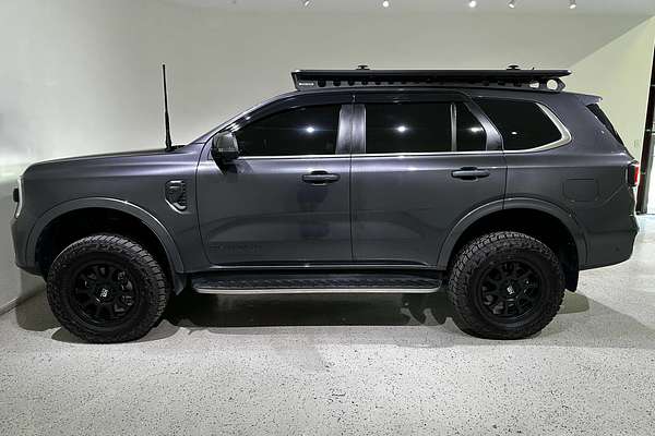 2022 Ford Everest Platinum  3.0L