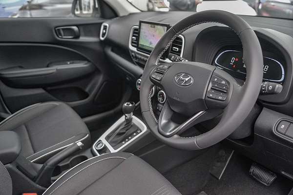 2025 Hyundai Venue Elite QX.V5
