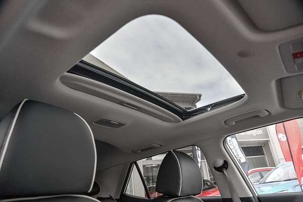 2025 Hyundai Venue Elite QX.V5