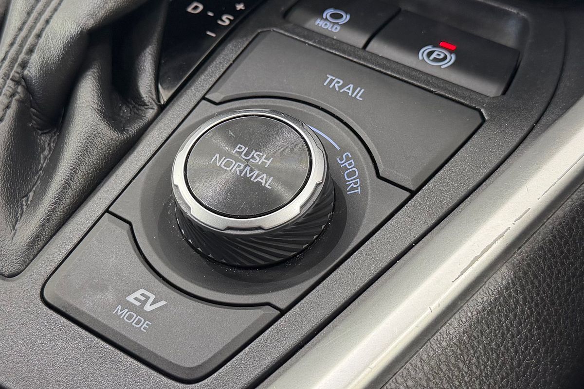 2020 Toyota RAV4 GXL AXAH54R