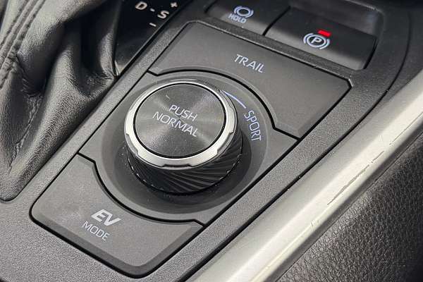 2020 Toyota RAV4 GXL AXAH54R