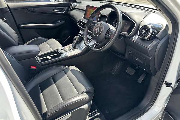 2022 MG HS Vibe SAS23