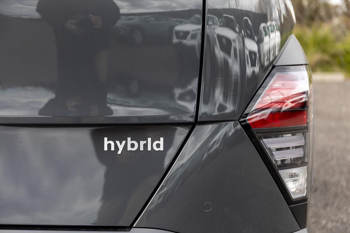 2025 Hyundai Kona Hybrid Premium SX2.V2