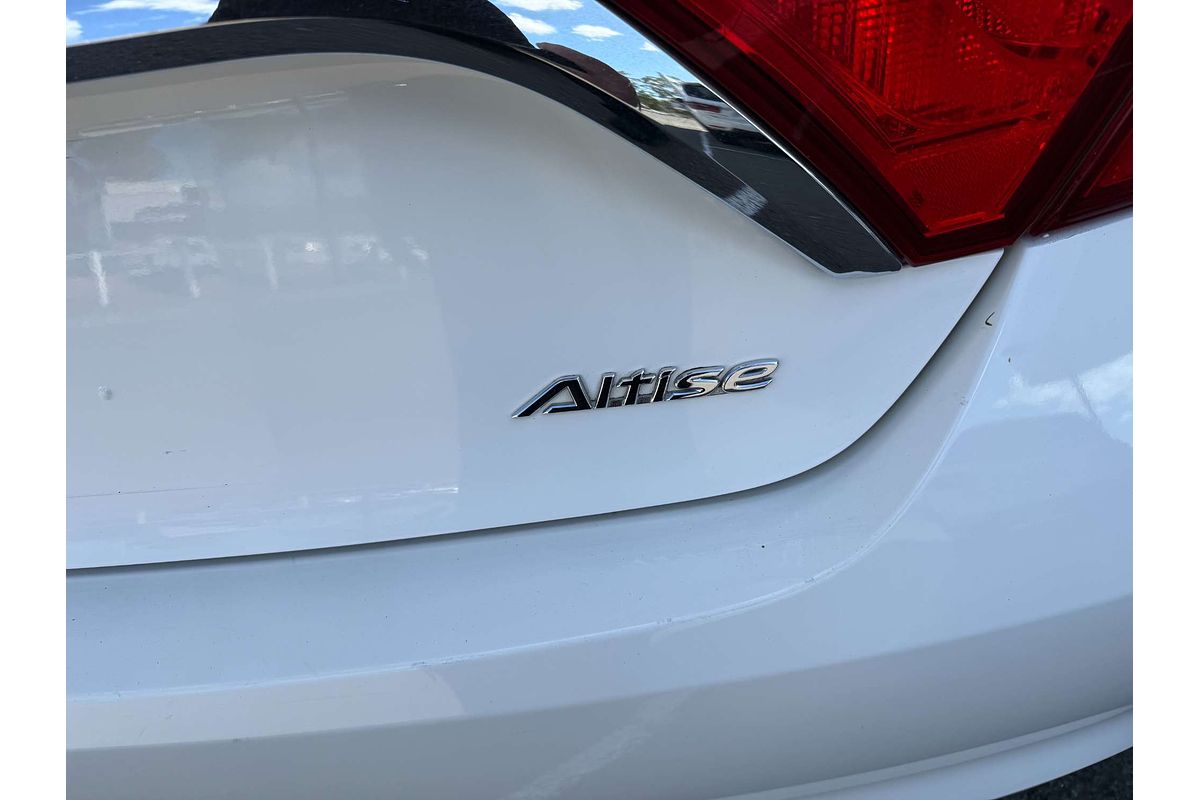 2017 Toyota Camry Altise ASV50R